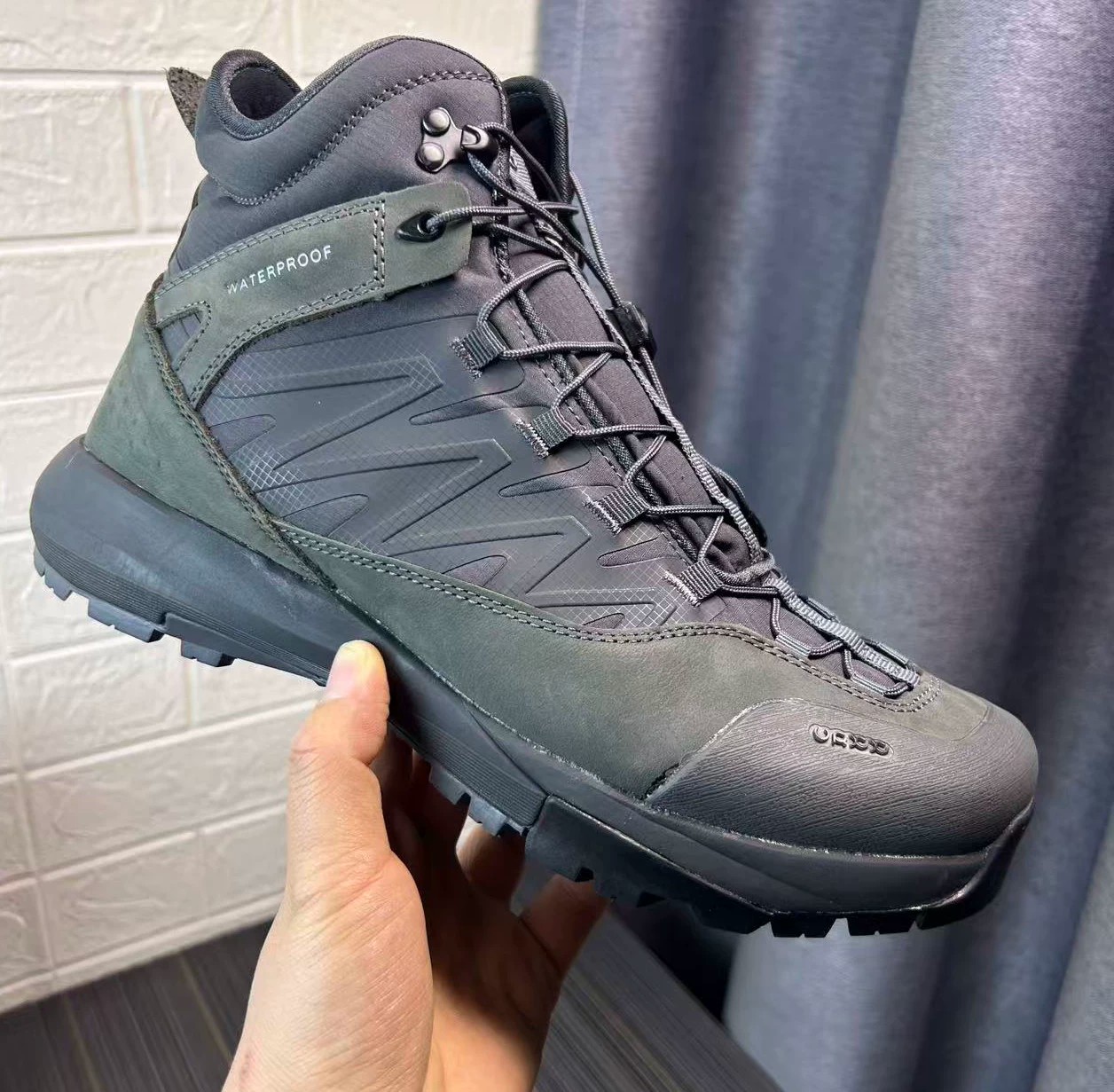 High Top Hiking Leather Shoes  - đánh giá và giá Streetwear Outdoor Brand