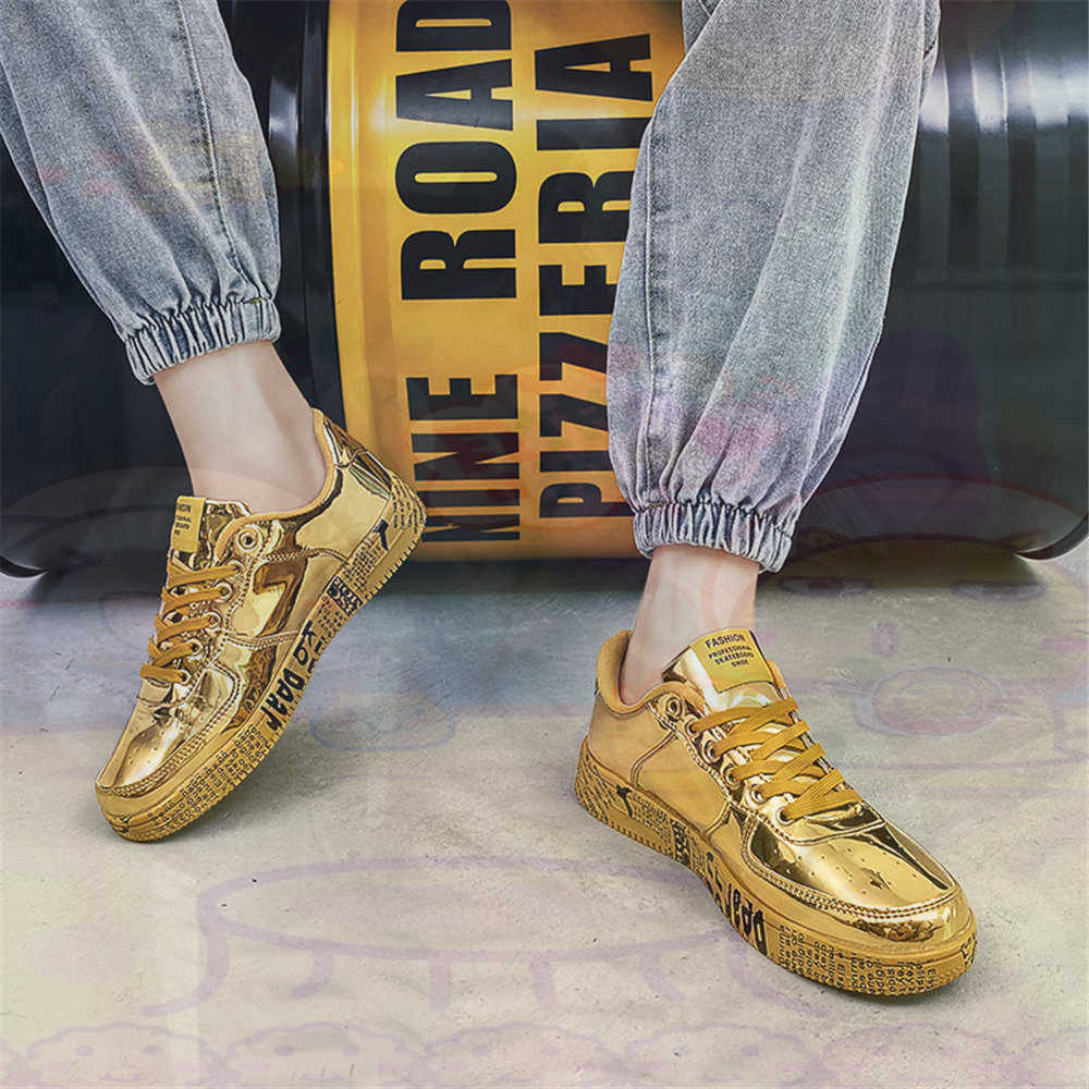 Round Foot Size 45 Sneakers Wh - đánh giá và giá Streetwear Brand Collection